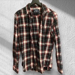 American Eagle Plad Button Down Shirt